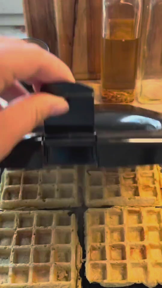 COOK-IT Wafelijzer in gebruik